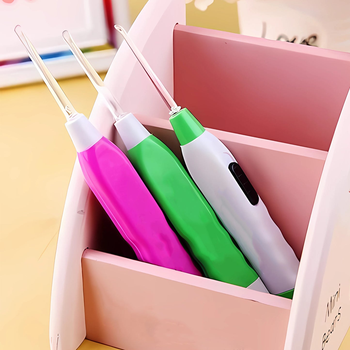 LED Flashlight Earpick with Tweezer (1 Pc)